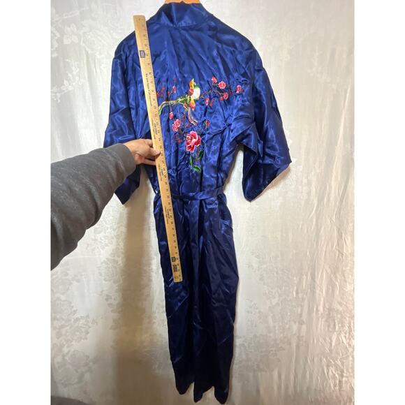 Lyre Bird Robe Kimono Small Blue Satin Embroidered Flowers Birds Vintage Belt - Picture 7 of 7